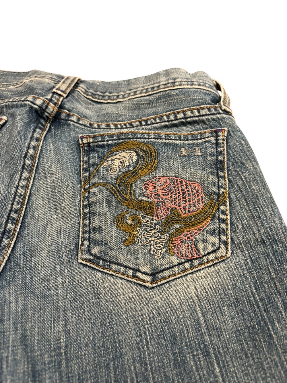 Habitual Women's embroidered shorts - Picture 3 of 12